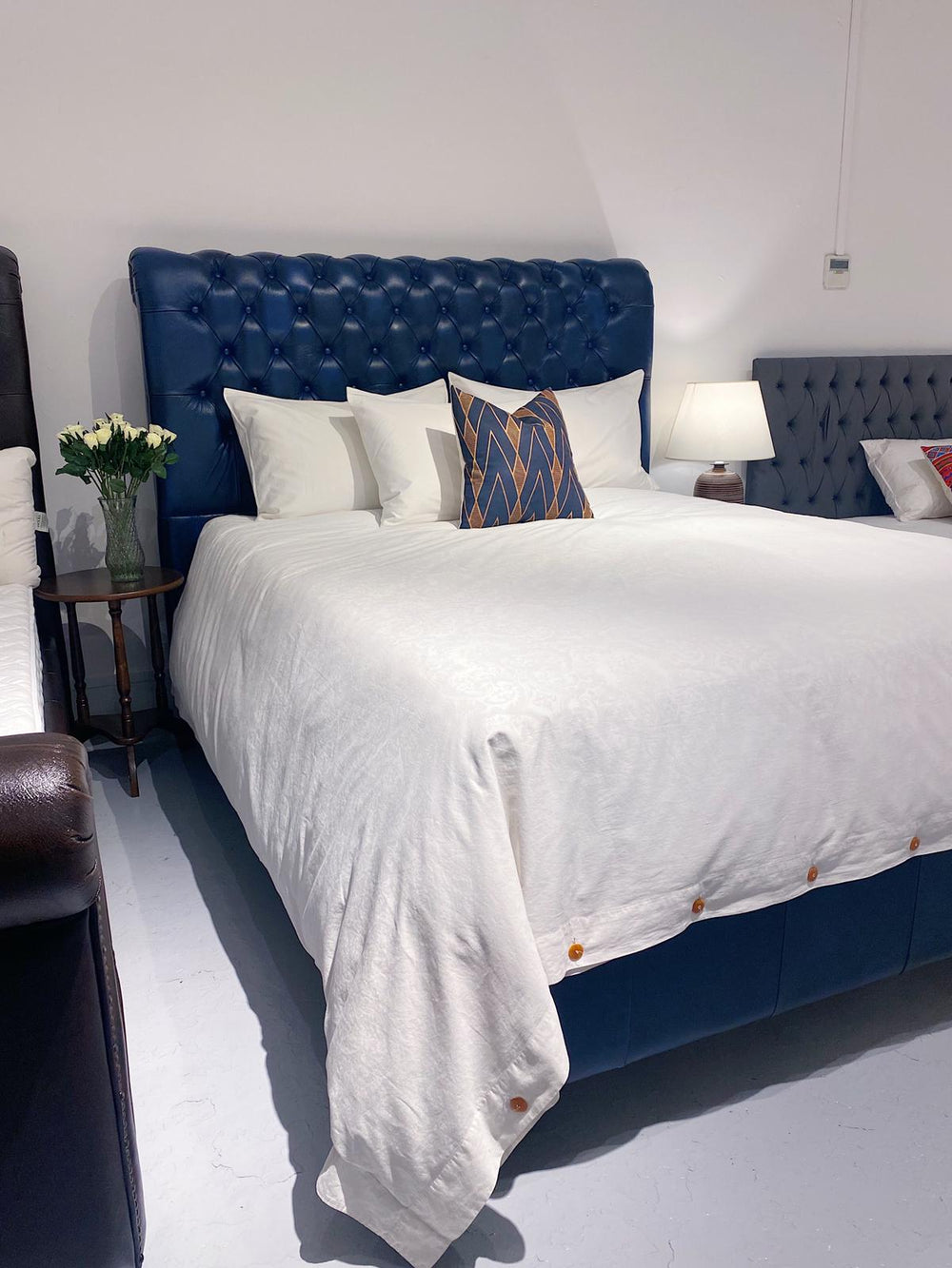 Kingsdale Full Leather Bedframe