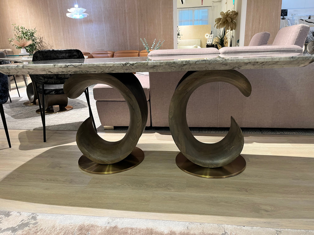 Myanmarian Altair Dining Table