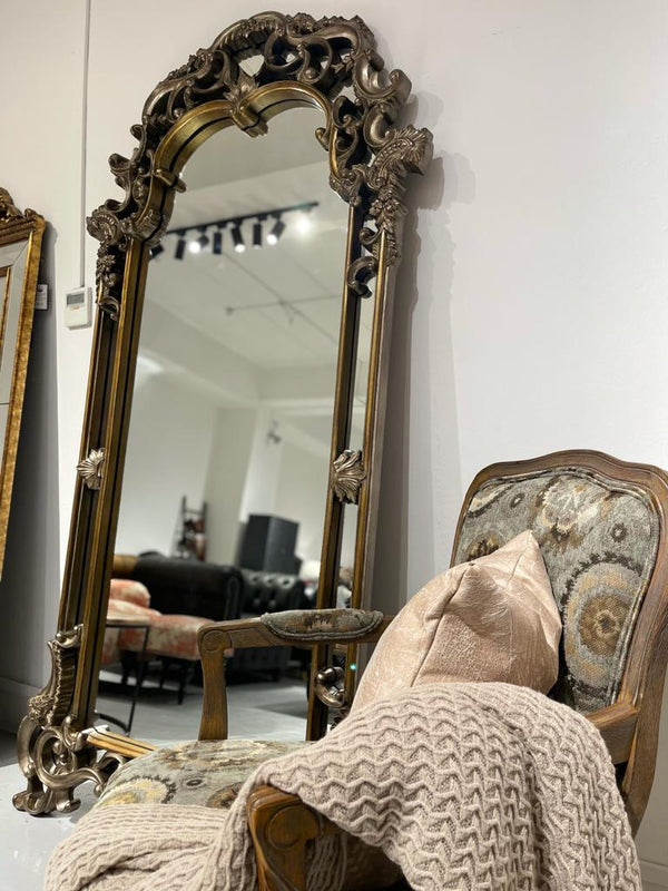 Rouge Mirror